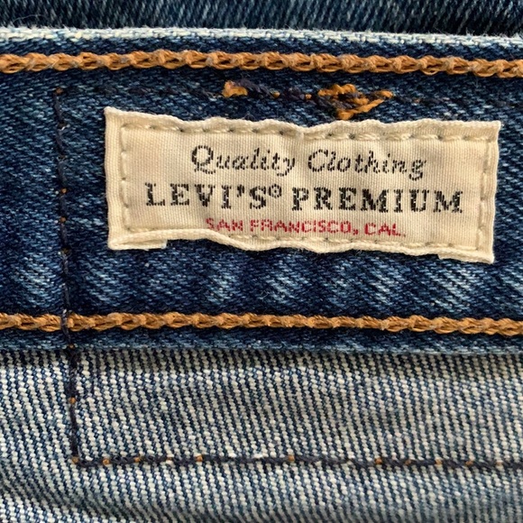 Women’s Levi high rise wedgie Jean - Picture 3 of 6